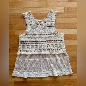 Lovely women’s crocheted lace tank top size L